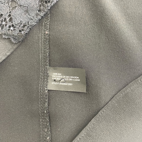 Club Monaco Silk Blouse with Delicate Lace Inlay, Medium - Picture 4 of 4